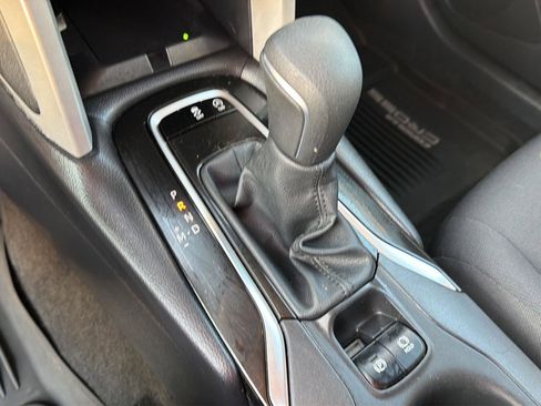 Certified 2025 Toyota Corolla Cross LE FWD image 26