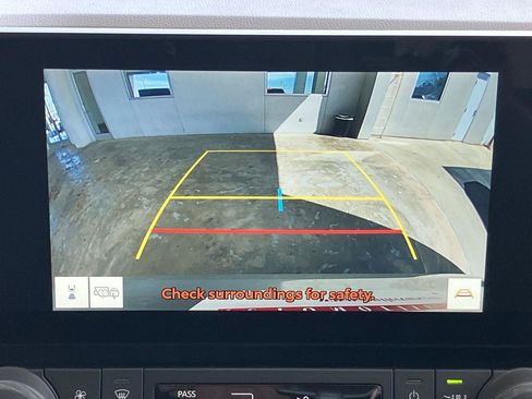 Used 2024 Toyota Grand Highlander XLE image 12