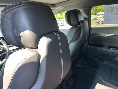 Used 2025 Cadillac Optiq Luxury 2 w/ LPO, Floor Liner Package AWD/4WD image 10