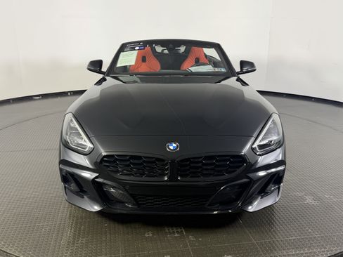 Certified 2025 BMW Z4 sDrive30i w/ Premium Package RWD image 2