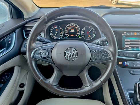 Used 2017 Buick LaCrosse Preferred image 38