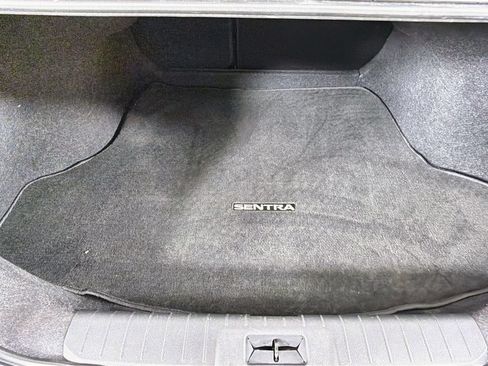 Used 2024 Nissan Sentra SV FWD image 14