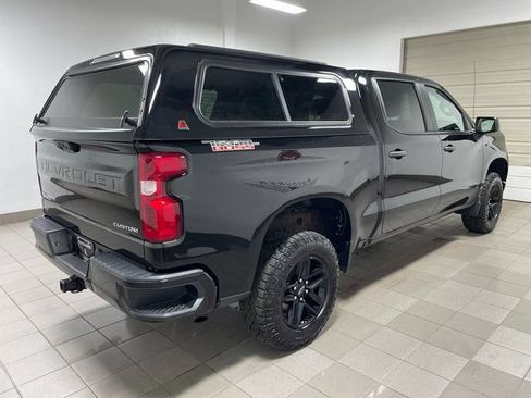 Used 2022 Chevrolet Silverado 1500 Custom Trail Boss AWD/4WD image 6