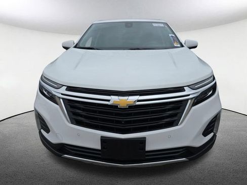 Used 2024 Chevrolet Equinox LT AWD/4WD image 2