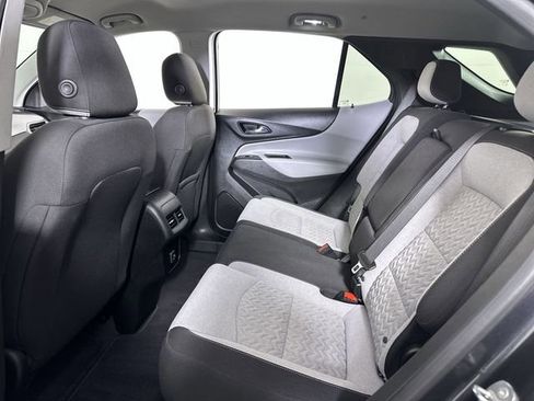 Used 2022 Chevrolet Equinox LT FWD image 26