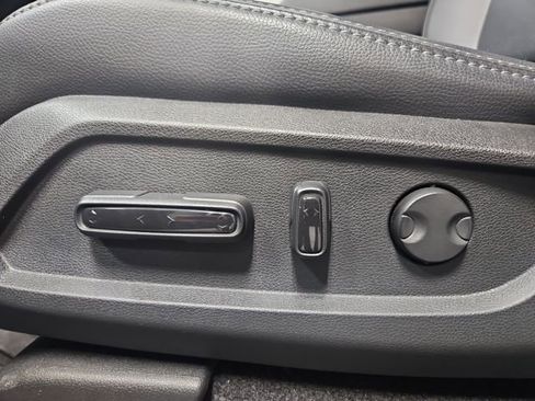 Certified 2025 Honda Pilot Touring image 26