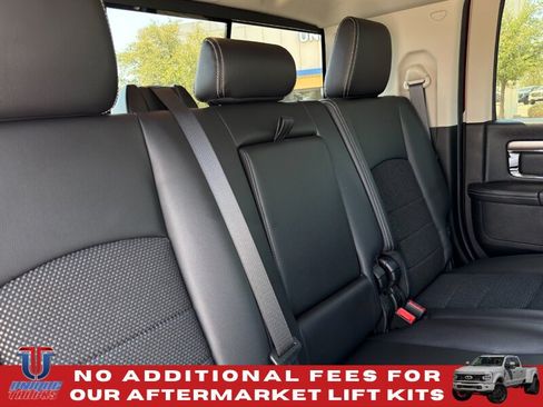 Used 2018 RAM 3500 Big Horn w/ Sport Appearance Group AWD/4WD image 31