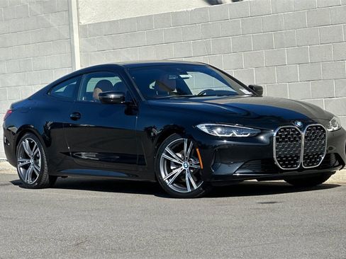 Used 2023 BMW 430i Coupe w/ Premium Package image 2