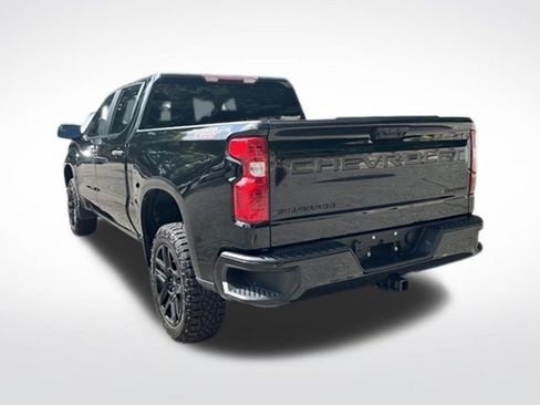 Used 2023 Chevrolet Silverado 1500 Custom Trail Boss w/ LPO, Dark Essentials Package AWD/4WD image 3