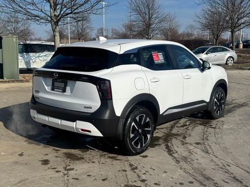 Certified 2025 Nissan Kicks SV image 8