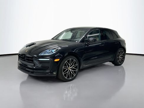 Certified 2025 Porsche Macan AWD/4WD image 1