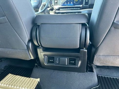Used 2025 Chevrolet Silverado 1500 LT AWD/4WD image 10