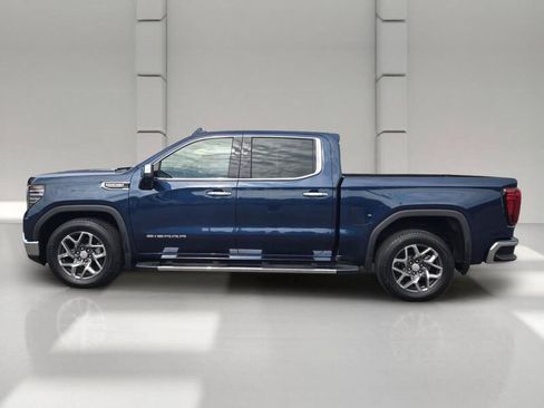 Used 2023 GMC Sierra 1500 SLT w/ SLT Premium Package RWD image 4