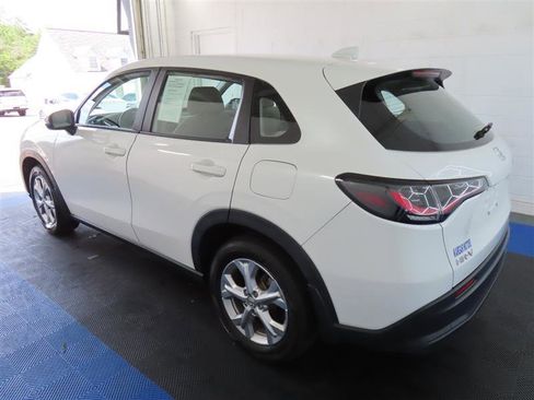 Used 2024 Honda HR-V LX image 10