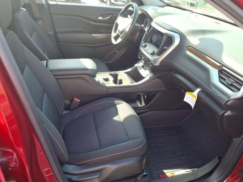 Used 2023 GMC Acadia SLE w/ Driver Convenience Package FWD image 28
