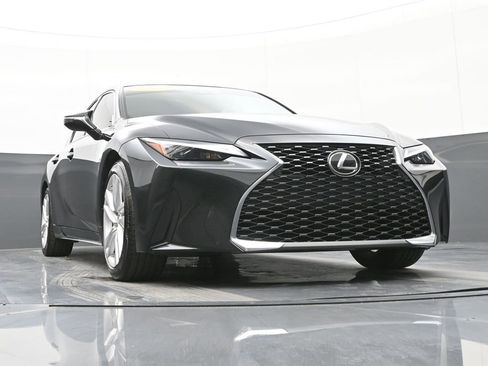 Used 2021 Lexus IS 300 w/ Comfort Package image 57