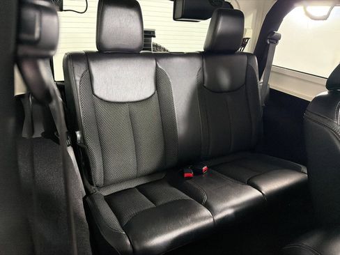 Used 2016 Jeep Wrangler Sahara image 20
