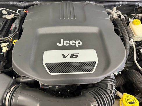 Used 2017 Jeep Wrangler Sport w/ Quick Order Package 24S image 9