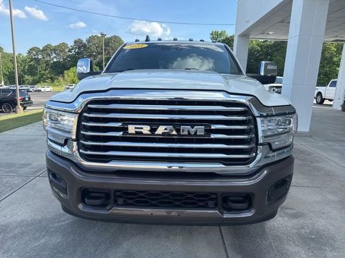 Used 2023 RAM 2500 Limited AWD/4WD image 2