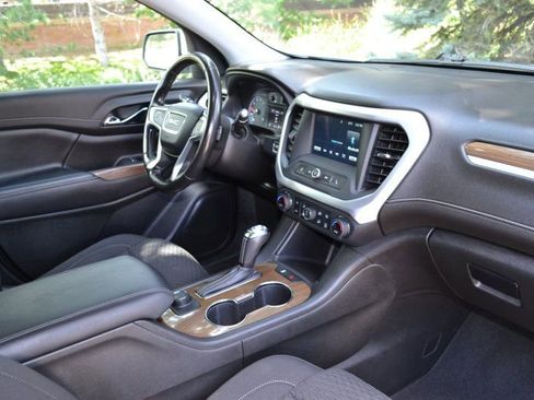 Used 2019 GMC Acadia SLE image 22