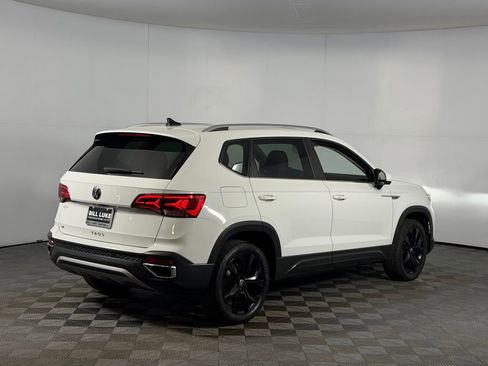 Used 2022 Volkswagen Taos SE image 8