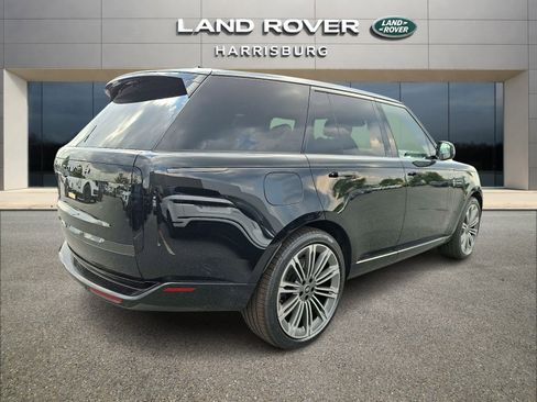 New 2025 Land Rover Range Rover SE AWD/4WD image 4