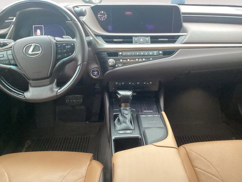 Used 2021 Lexus ES 300h Ultra Luxury image 11