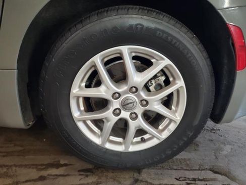 Used 2022 Chrysler Pacifica Touring-L FWD image 5