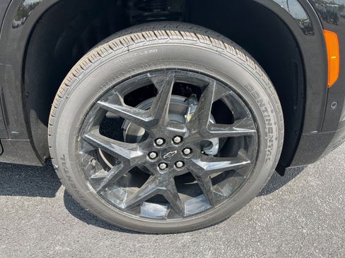 New 2026 Chevrolet Traverse RS w/ LPO, Floor Liner Package AWD/4WD image 13