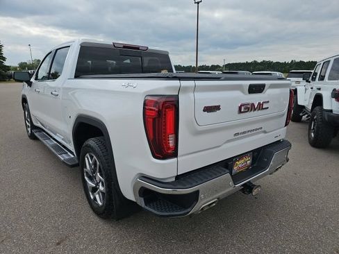 Used 2023 GMC Sierra 1500 SLT w/ SLT Premium Plus Package AWD/4WD image 3