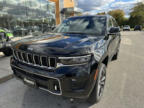 New 2025 Jeep Grand Cherokee Overland image 4