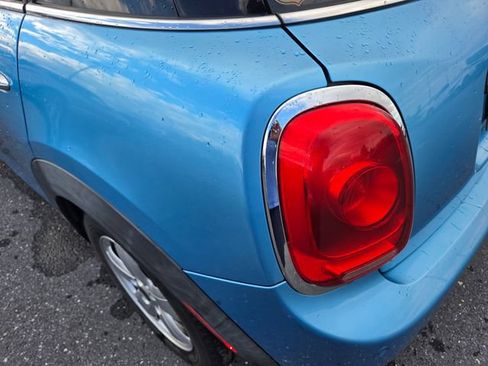 Used 2016 MINI Cooper 4-Door Hardtop FWD image 13