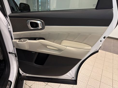 Used 2021 Kia Sorento SX image 25