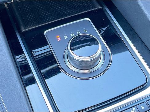 Used 2019 Jaguar F-PACE S image 16