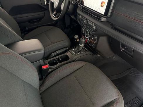 New 2026 Jeep Wrangler Unlimited Rubicon AWD/4WD image 8