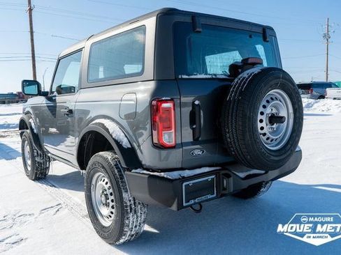 New 2026 Ford Bronco Base image 7