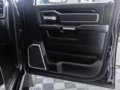 Used 2019 RAM 2500 Laramie AWD/4WD image 45
