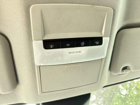 Used 2024 Nissan Sentra SV FWD image 17