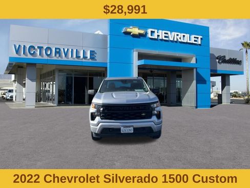 Used 2022 Chevrolet Silverado 1500 Custom image 2