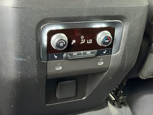 Used 2023 GMC Yukon AT4 AWD/4WD image 20