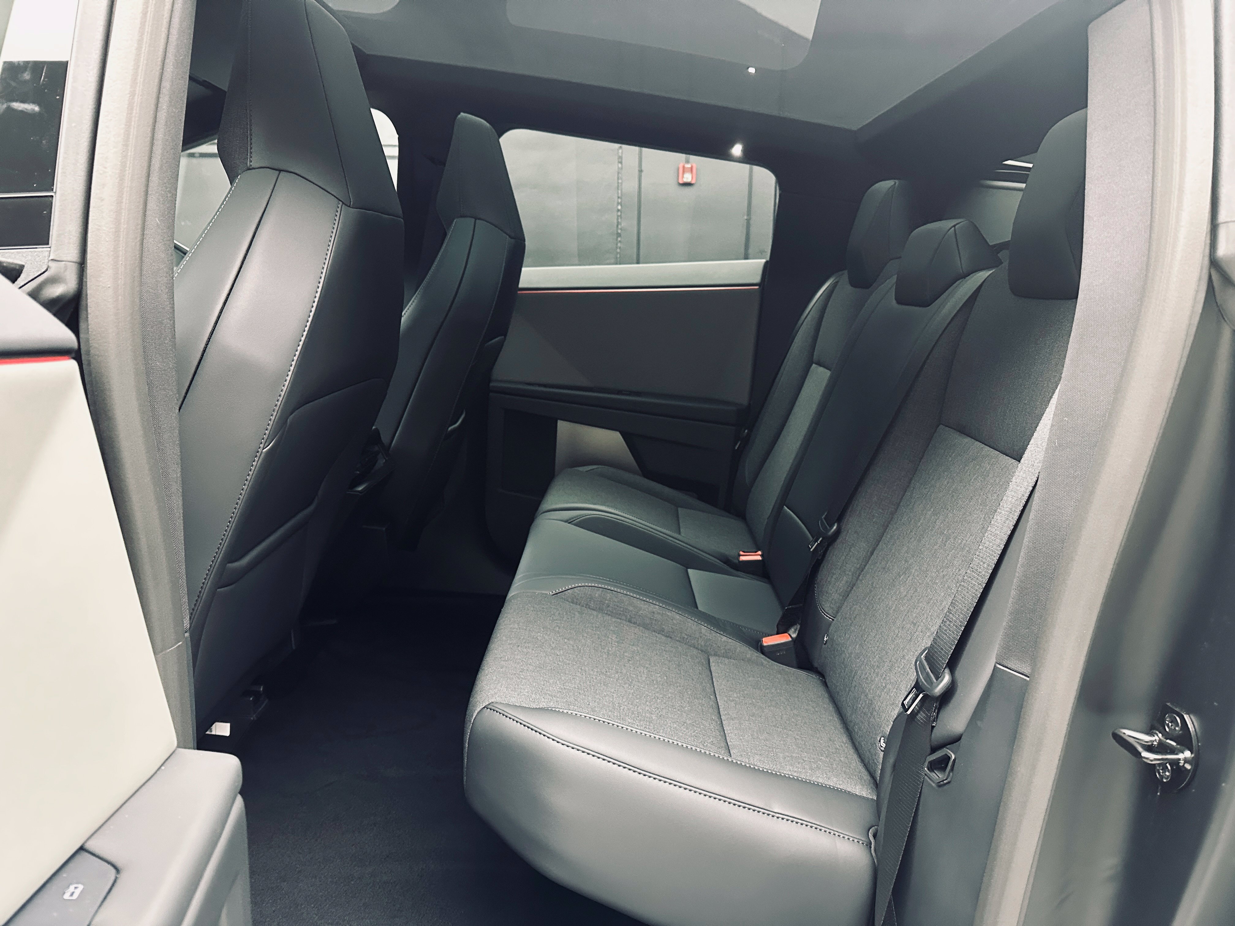 Used 2026 Tesla Cybertruck AWD Crew Cab image 17