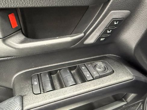 Used 2025 Toyota 4Runner TRD Off-Road Premium image 28