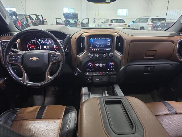 Used 2020 Chevrolet Silverado 2500 High Country w/ Z71 Off-Road Package AWD/4WD image 4