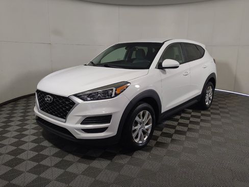 Used 2019 Hyundai Tucson SE FWD image 2