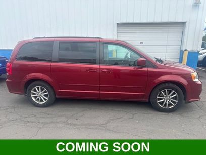 Used 2014 Dodge Grand Caravan SXT w/ UConnect Hands-Free Group