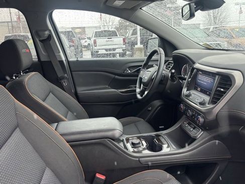 Used 2023 GMC Acadia AT4 image 15
