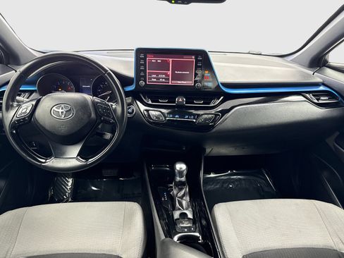 Used 2019 Toyota C-HR XLE FWD image 20