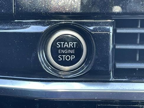 Used 2024 Nissan Pathfinder Platinum w/ Cargo Package image 37