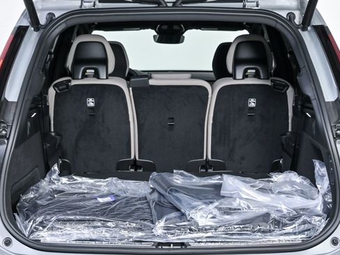 New 2026 Volvo XC90 T8 Plus w/ Protection Package AWD/4WD image 31