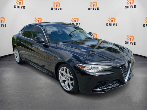 Used 2018 Alfa Romeo Giulia Ti image 7